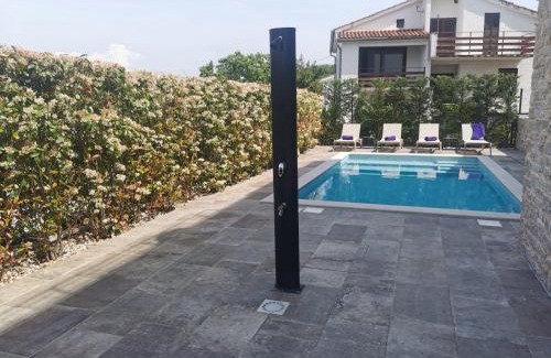 Njivice Apartamento | Siora