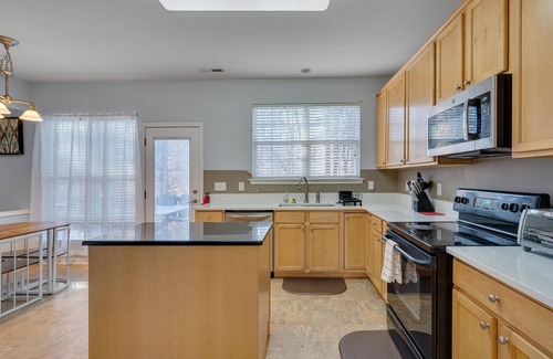 Breckenridge Casa | Sir Willingham Manor - Triple King At Breckenridge 4 Bedroom Home by Quantum Suites