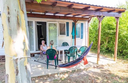 Sisteron Casa | Sites and Landscapes Les Prés Hauts *** - Classic mobile home Durance 4 people