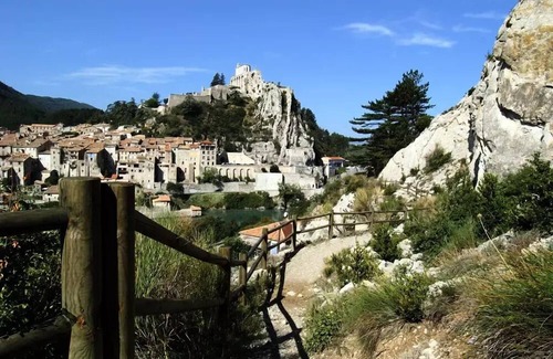 Sisteron Casa | Sites and Landscapes Les Prés Hauts *** - Unusual Premium Valbelle Cabin 4 people