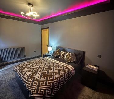 Ogden Casa | SK Stays Modern Luxury Home With Jacuzzi Bath & Cinema Room