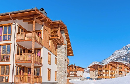 Lanslevillard Condominio | Ski aux pieds ! Charmant T2 + cabine | Piscine