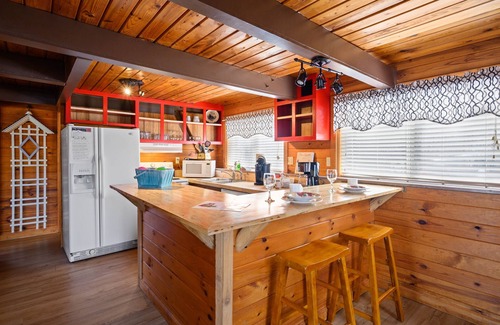 Chalet Village Cabina | Ski Bear Chalet 3 Bedroom Cabin