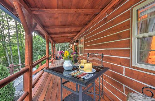 Elizabethton Casa | SKI Beech Mtn or Sugar Mtn Luxury Cabin with Hot Tub