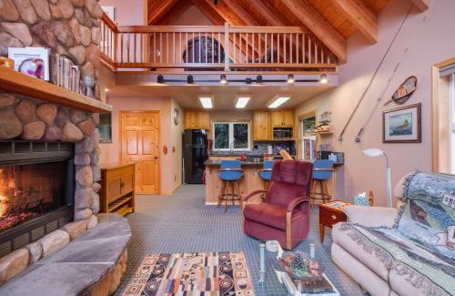 Hyak Casa | Ski Cabin 3br Hyak Fire Place 5 mins to Hill