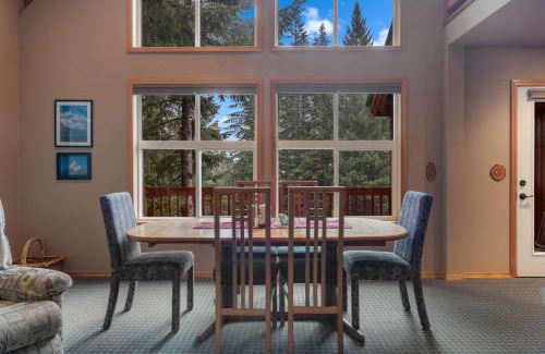 Hyak Casa | Ski Cabin 3br Hyak Fire Place 5 mins to Hill