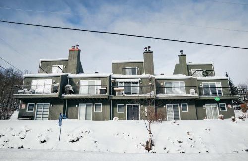 Notre-Dame-Auxiliatrice-de-Buckland Apartamento | Ski Condo - Mont du Midi 56