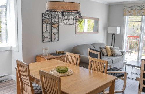 Notre-Dame-Auxiliatrice-de-Buckland Apartamento | Ski Condo - Mont du Midi 56