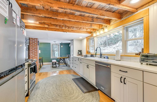 Waterville Casa | Ski, Hike & Bike: Family-Friendly Belvidere Escape