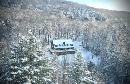 Stockbridge Casa | Ski/MTB Home with Mountain Views near Killington/Woodstock/Green Mountain Trails