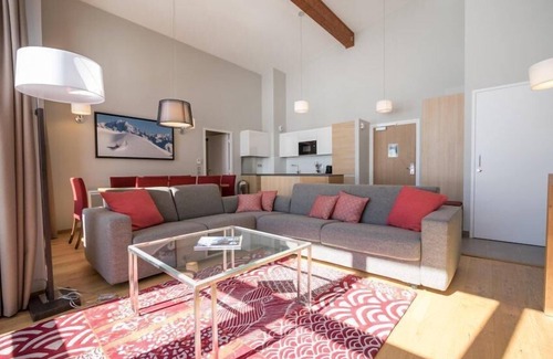 Arc-1800 Apartamento | 5.o piso, vista pistas, fitness, piscina, sauna, hammam, balcón, parking, tv, local para esquís