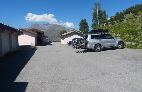 Mont-de-Lans Apartamento | Ski in/ski out apartment in a quiet area