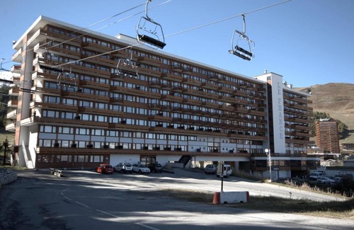 Plagne Centre Apartamento | Al pie de las pistas de esquí, 8.o piso, vista montaña, balcón, tv, local para esquís, 16m²