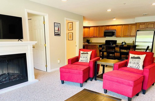 Hancock Condominio | SKI-IN, SKI-OUT! LIFT and MT. VIEWS UNBEATABLE LOCATION for ALL SEASONS! Unit 2