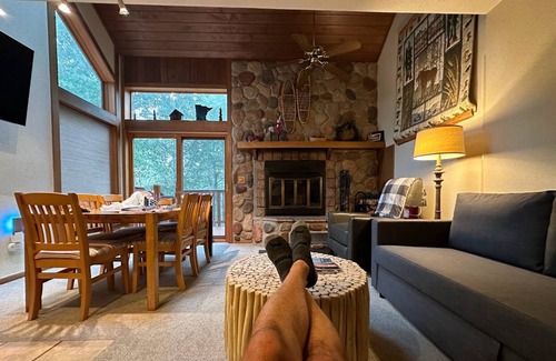 Lutsen Casa | Ski-In, Ski-Out Townhome with Lofted Owner's Suite