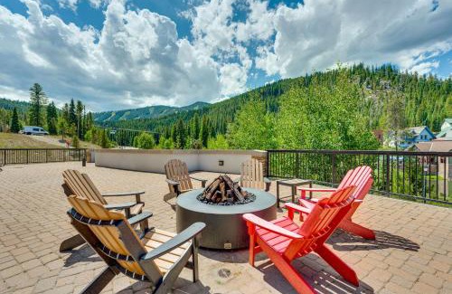 Winter Park Apartamento | Ski-InandSki-Out Winter Park Condo with Hot Tub Access