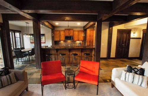 Ogden Casa | Ski-Inspired Retreat Near Powder Mountain