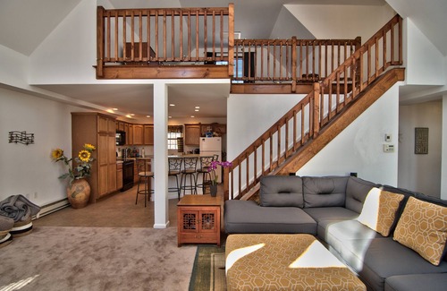 Briar Crest Woods Chalet De Esquí | Pista de esquí JFBB Log Chalet casa (moderna, de lujo, y nuevo) 5 recámaras y loft