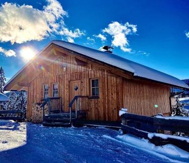 Lachtal Casa | Skihütte im Lachtal mit Kaminofen und Sauna