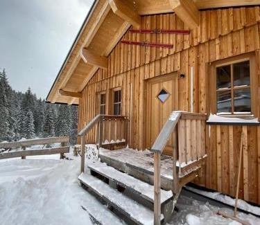 Lachtal Casa | Skihütte im Lachtal mit Kaminofen und Sauna