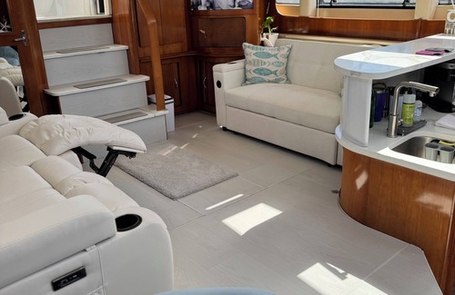 Key West Alquiler De Eote | Skip the Hotel - Stay on the Water aboard a 46 foot Yacht in Key West