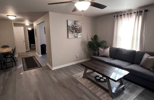 Rockingham Apartamento | Skipper 2: Chic 1-bedroom apartment with AC, WiFi in charming Rockingham
