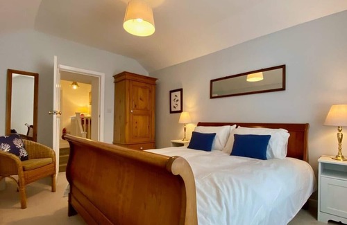 Penarth Casa | Skippers Cottage - Perfect For Cardiff & Penarth