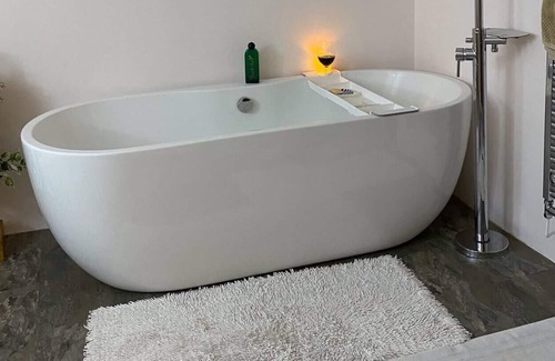 Penarth Casa | Skippers Cottage - Perfect For Cardiff & Penarth