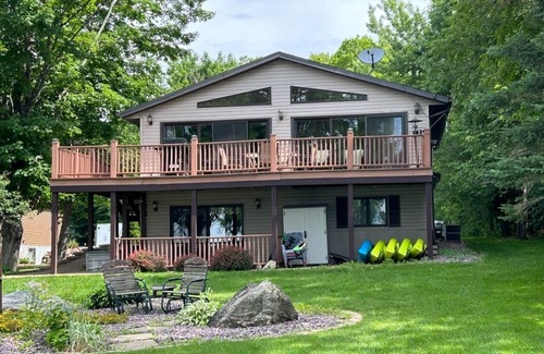 Mosinee Cabina | Skipping Rock Retreat on Fully Recreational Lake
