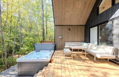Pont-Rouge Chalet De Esquí | Skova - Nordic Harmony - Spa & Forest View