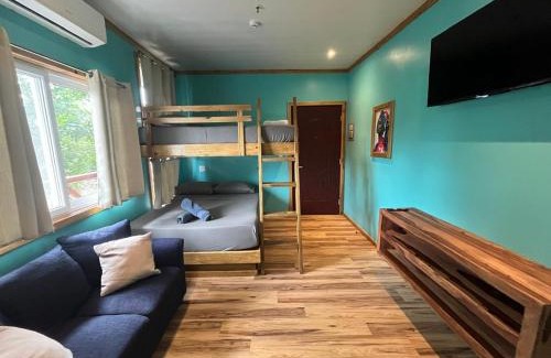 Bocas del Toro Cabina | Skully's House