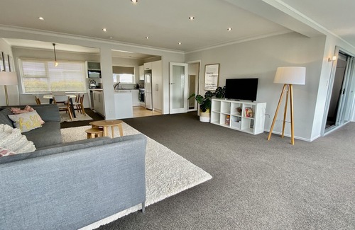 Takapuna Condominio | SkyBlue Espaciosa vista al mar UltraFast Fiber Internet