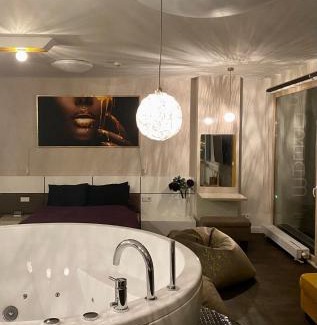 Klaipeda Apartamento | sky FLAT jacuzzi sauna 27 FLOOR