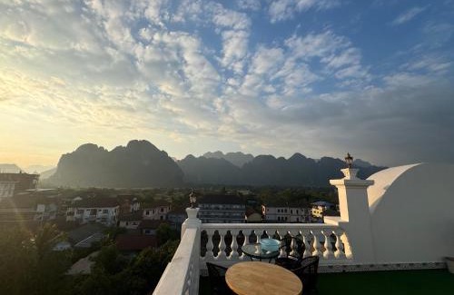 Vang Vieng Hotel | Sky hotel