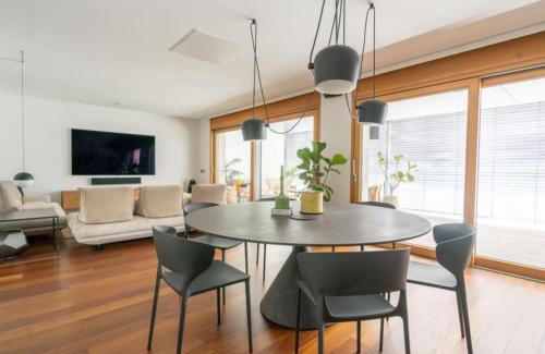Bahar ic-Caghaq Chalet De Esquí | Sky Mirror