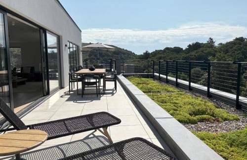 Seaton Casa | Skyfall