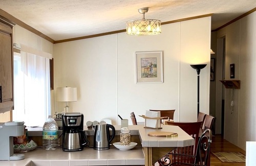 Bloomington Casa | SkyGazers Delight. One of the Safest areas in Bloomington. Super easy access!!