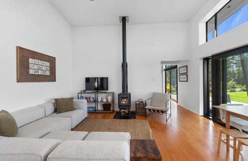 Whangateau Casa | Skyline Lodge - Leigh Coastal Paradise