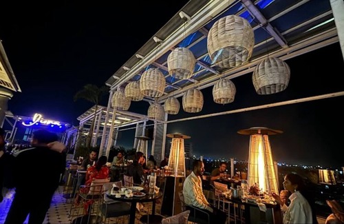 Shyam Nagar Apartamento | Skyline luxury in pink city