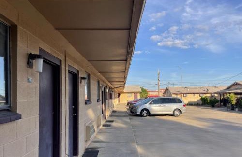 Bartlesville Hotel | Skyline Motel Bartlesville Hwy 75