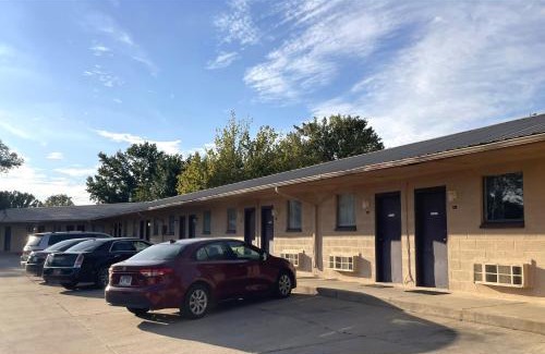 Bartlesville Hotel | Skyline Motel Bartlesville Hwy 75