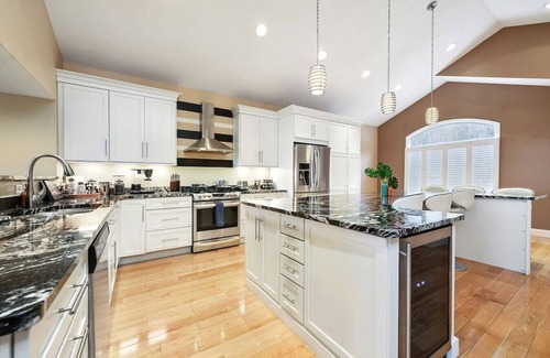 Mount Washington Casa | Skyline Views ★ Stunning Balconies ★ Luxe Home!