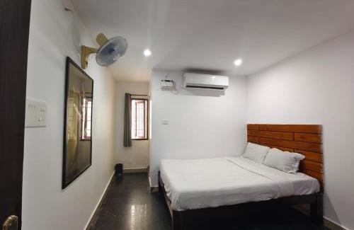 Kalapettai Casa | skyway Rooms near Indira Gandhi signal opposite kamachi hotel 3 km Rock beach