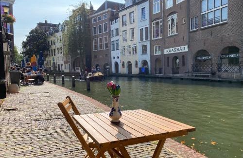 Utrecht City Center Apartamento | Slapen onder de Dom