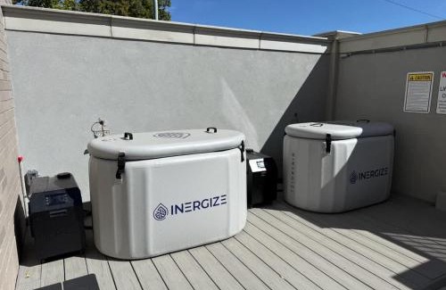 People's Freeway Casa | SLC Ski Lodge 2BR Townhome King Garage