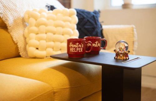 Downtown Montreal Apartamento | Sleek 2BR in Heart of Downtown Montreal