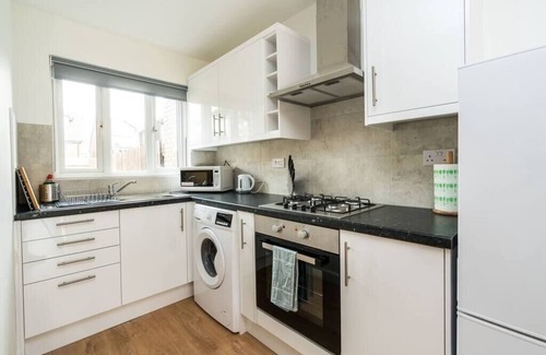 Anerley Apartamento | Sleek and Stylish 2BD Home with a Garden Anerley