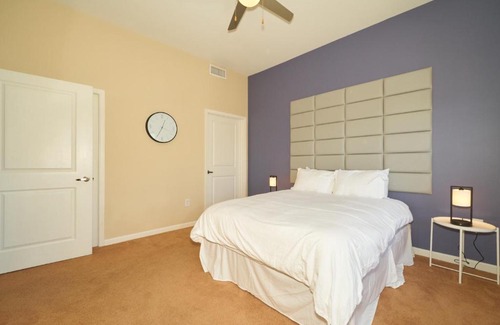 Fall Creek Place Apartamento | Sleek and Unique 1bdr Apt Dtown Gym Garage