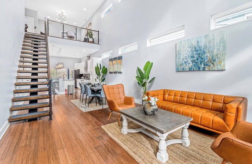 Durham Casa | Sleek, Modern, Home! by Duke in Downtown