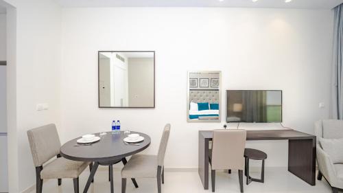 Dubai Apartamento | Sleek Studio in Celestia Tower A Dubai South Dubai by Tanami Holiday Homes